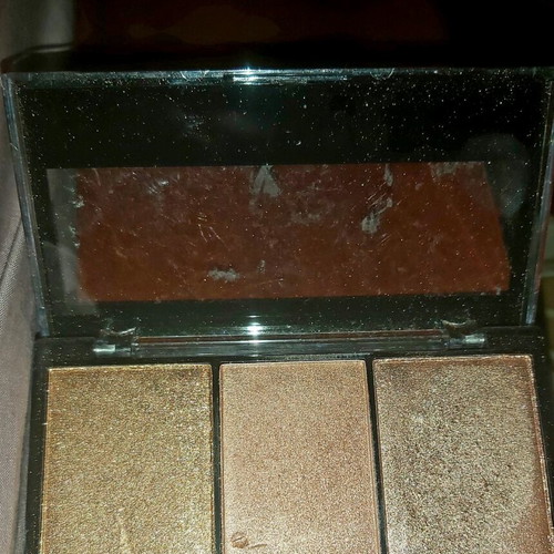 City Color highlighter palette used with 3 shades