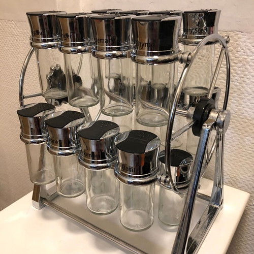 Spice carousel unused with 20 jars, nickel-free material