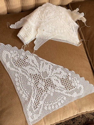 Handmade lace set, like new, 6 pieces 40x37 cm