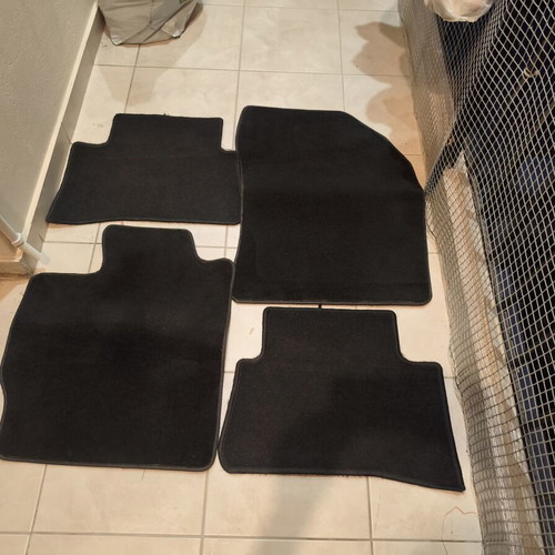 Toyota car mats like new for Chr Yaris Auris
