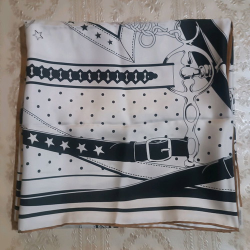 Authentic Hermès Carré 140 Double Face Bandana scarf like new