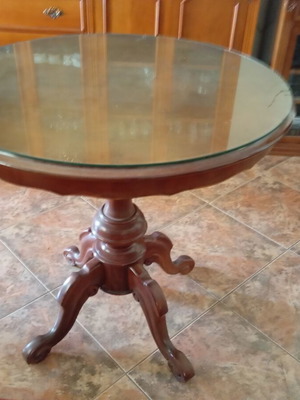 Table round with protective glass 80cm diameter and 78cm height, oval 85x50cm and 70cm height, like new