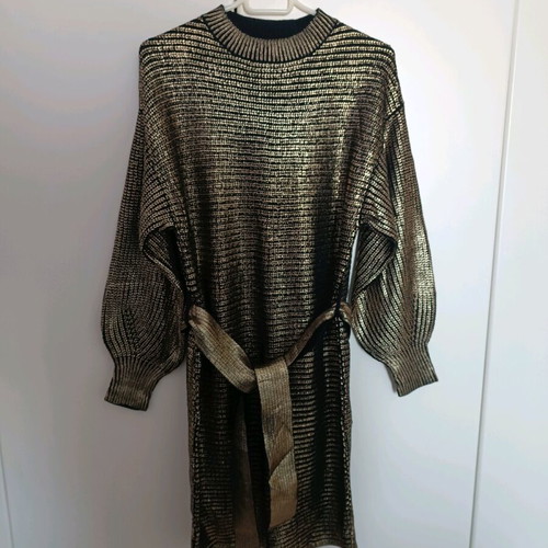 Dress with gold thread new, size M / 38 / 10