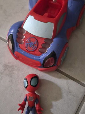 Spiderman toy vehicle with figure
