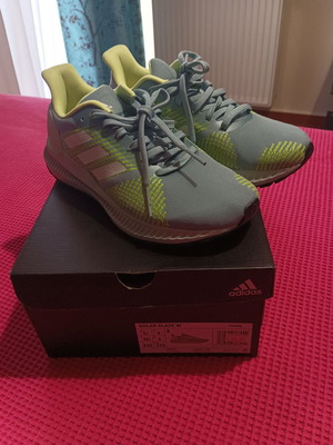 Γυναικεία αθλητικά Adidas Solar Blaze W σαν καινούργια, μέγεθος 36 2/3, πράσινα