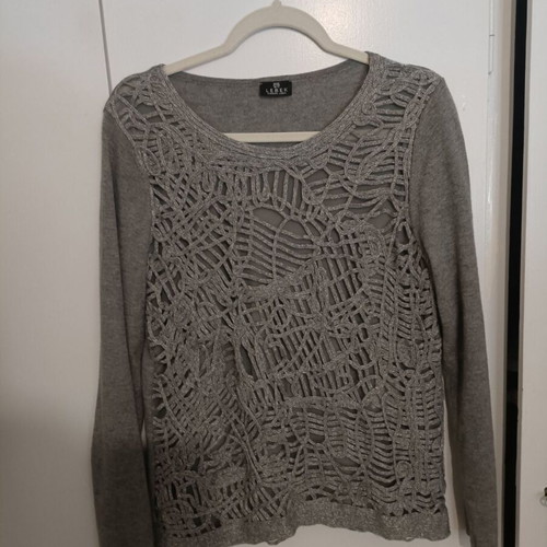 Women's knitted sweater gray like new, sizes L to XXL