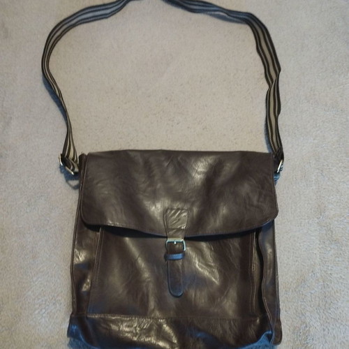 Crossbody bag new, brown