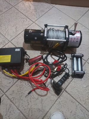 Vehicle winch 12V 13000 pounds new