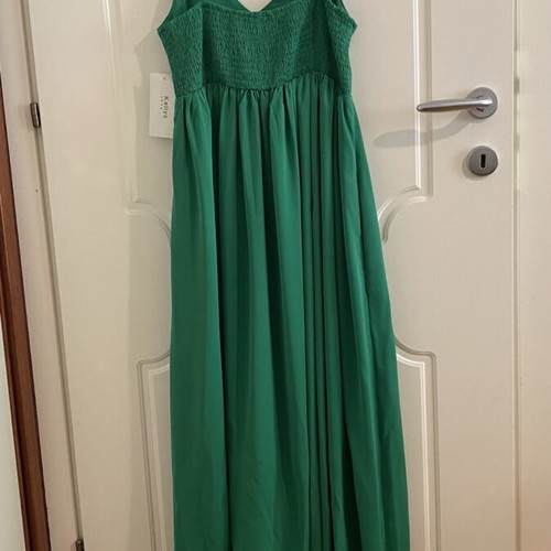 Kelly's green dress new, one size