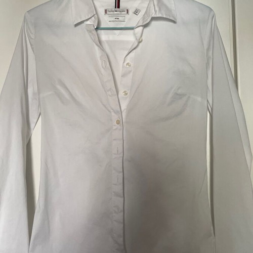 Tommy Hilfiger white shirt like new, slim fit