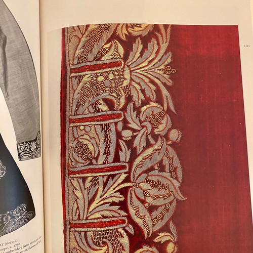 Art of the Embroiderer book like new, English