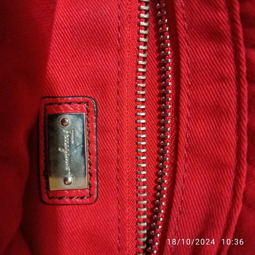 Salvatore Ferragamo red shoulder bag like new vintage authentic Italian