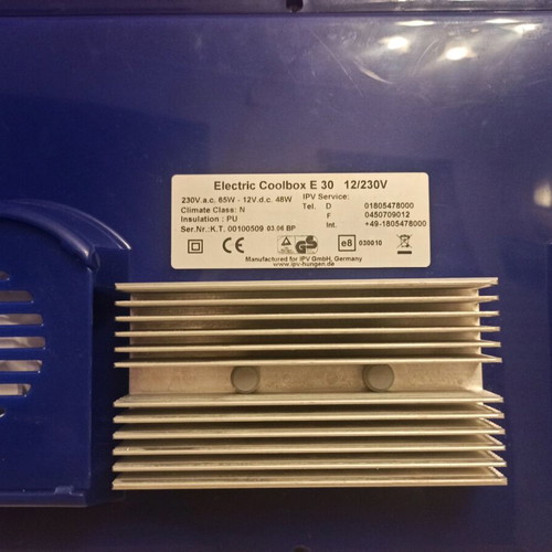 Electric Coolbox E30 electric fridge like new
