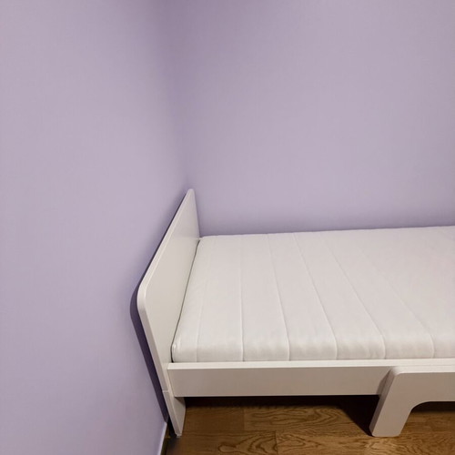 IKEA Slakt Extendable Bed with Asvang Foam Mattress like new