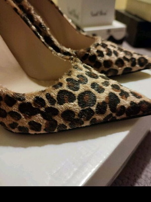 Γόβες animal print σαν καινούργιο, ελληνικής βιοτεχνίας υψηλής ποιότητας