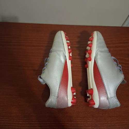 Kappa Saker football shoes used, size 32, silver and red