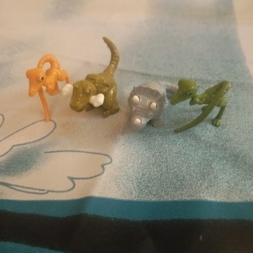 Kinder Dinosaur 2008 set used