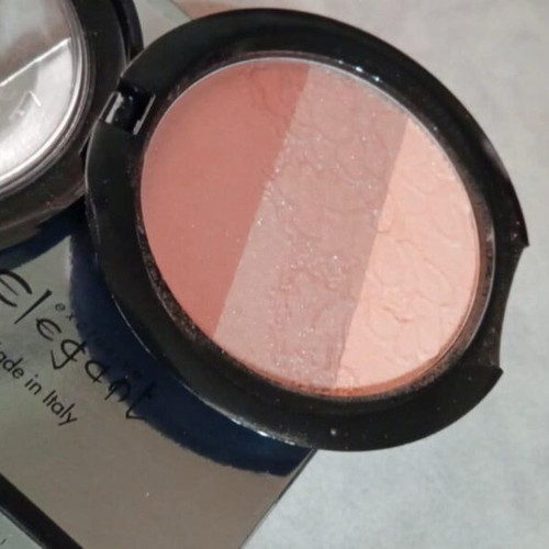 Blush and eyeshadows new, one with packaging