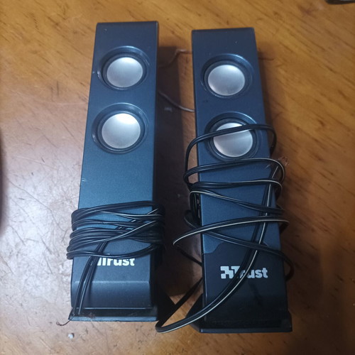 Trust computer speakers 2.0 wired stereo