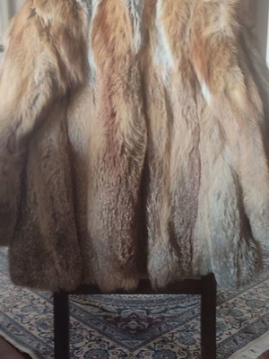 Real fox fur used, red, size L