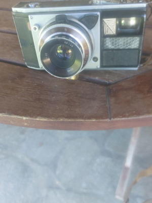 LOMO Voskhod 35mm camera like new with genuine leather case