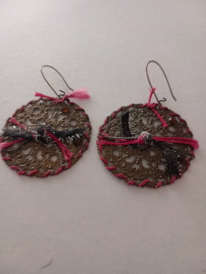 Dangling earrings like new, pink and gold