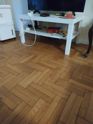 Τραπεζάκι τετράγωνο μεταχειρισμένο, 90×55 cm