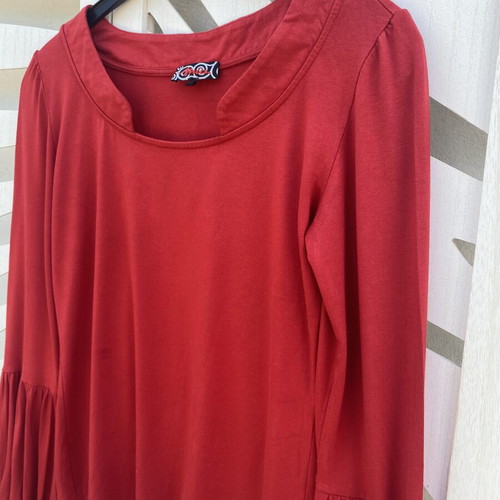 Mia red long sleeve top with balloon sleeves