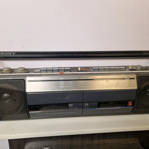 Sony cassette radio used, 80s decade, good condition
