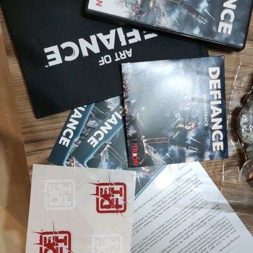 Defiance Collector's Edition PC used, complete