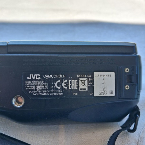 JVC Everio R GZ-R445BE QuadProof FullHD camcorder with memory card
