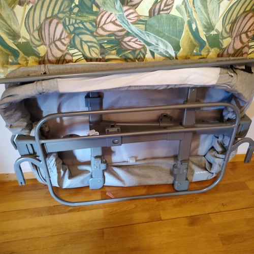 Kinderkraft Neste Up Grey baby cot with mattress and side opening