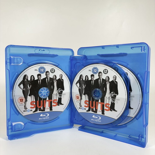 Suits Season Six Blu-ray like new with English subtitles