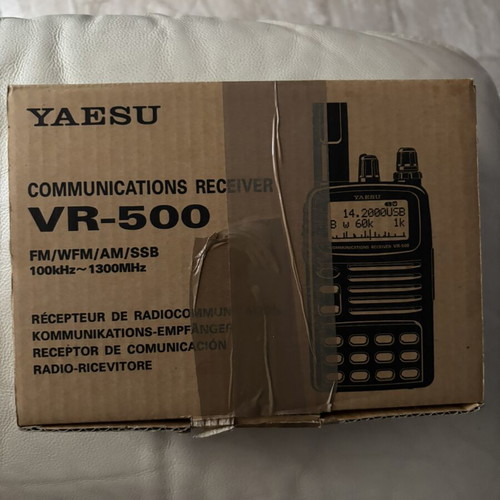 Yaesu VR-500 Communications Receiver like new