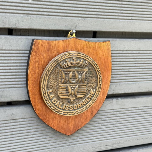 La Galissonnière Nautical Shield used, wooden base