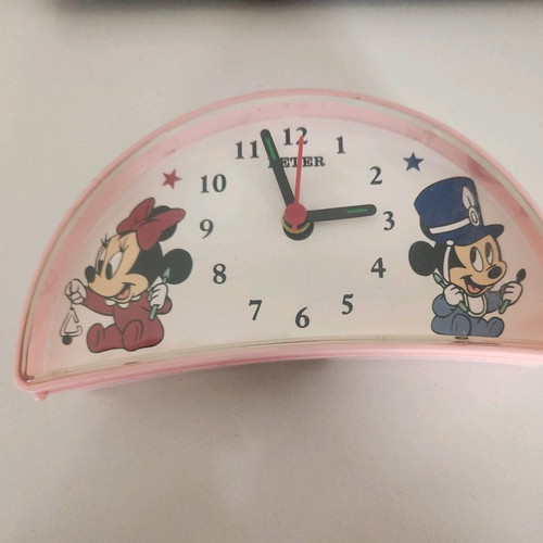 Vintage Mickey Mouse Minnie clock used