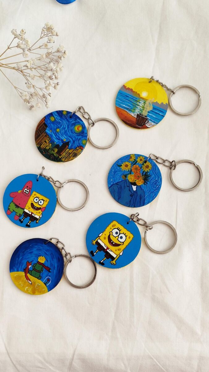 Set of handmade wooden keychains with… - € 36,00 - Vendora.cy