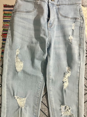 Benetton girls' light blue jeans with decorative rips
