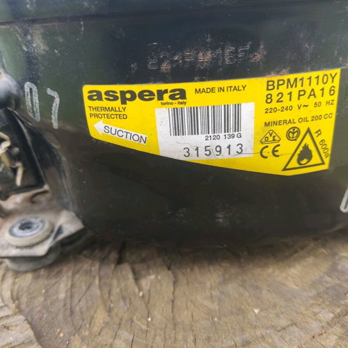 Refrigerator compressor used, functional motor