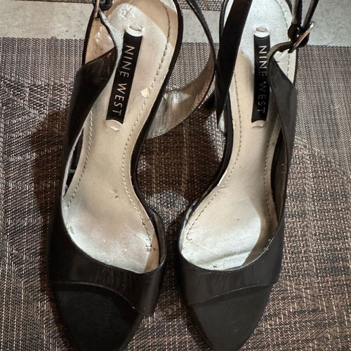 Nine West sandals used with damage on insole leather size 38