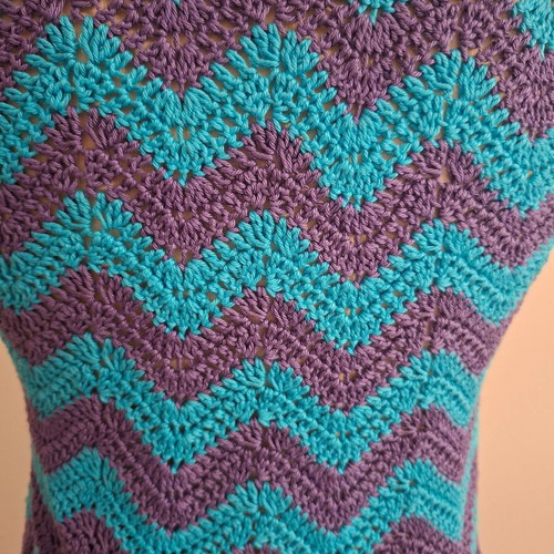 Handmade knitted set skirt - blouse new, colorful, S/M