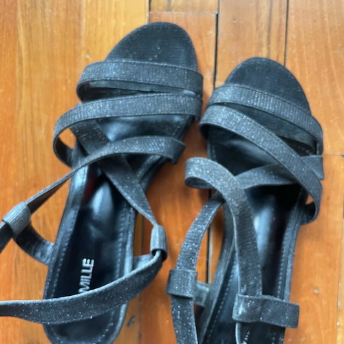 Sandals like new, size 36, 4 cm heel
