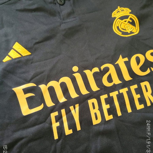 Real Madrid jersey authentic, like new, size Medium, black with yellow