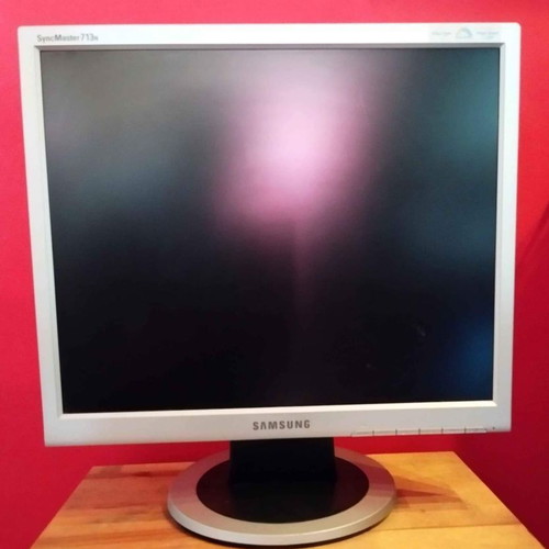 Samsung SyncMaster 713n 42" PC monitor new