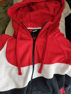 Nike men's hoodie new, size M, black and red