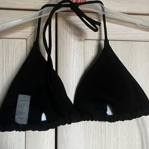 Swimwear top new, black with removable pads
