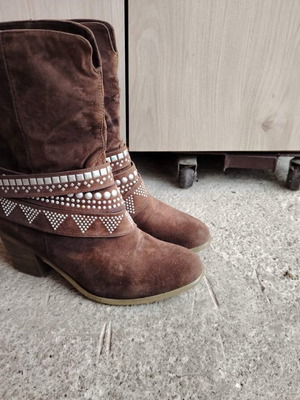 Велурени боти A To Z Greek употребявани, кафяви, номер 40