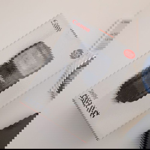 Canon Speedlite 430EX III-RT like new with accessories and charger