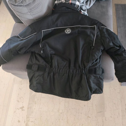 Motorcycle jacket like new, size L, double fastening, elbow, shoulder, back protection, handsfree, many pockets