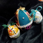 Set of three handmade Easter eggs like new, spring decor